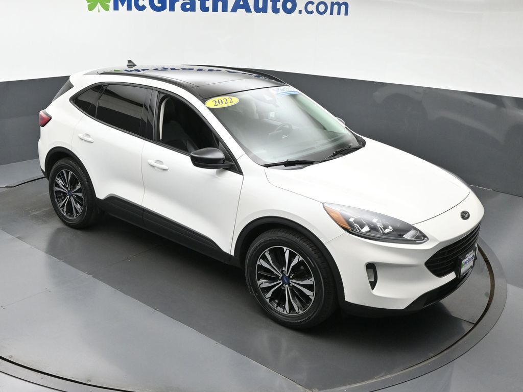 2022 Ford Escape SEL photo 2