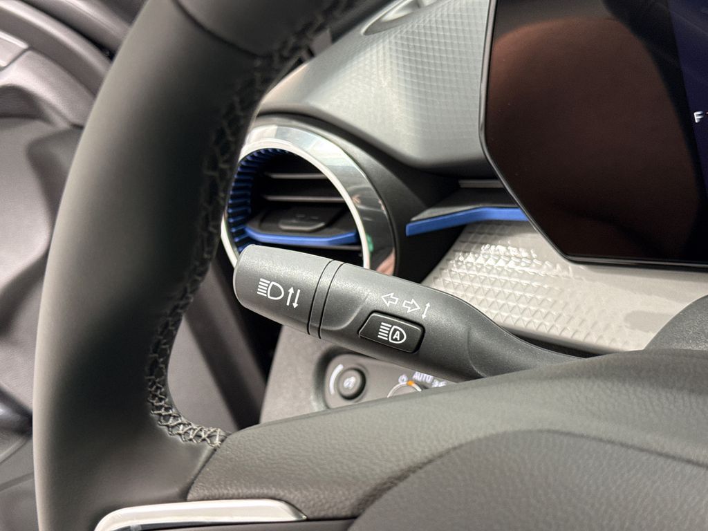 2026 Chevrolet Trax LT photo 16