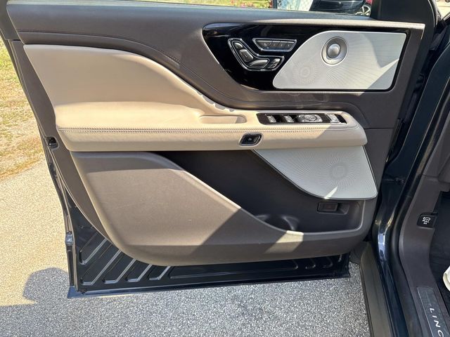 2022 Lincoln Aviator Reserve photo 15