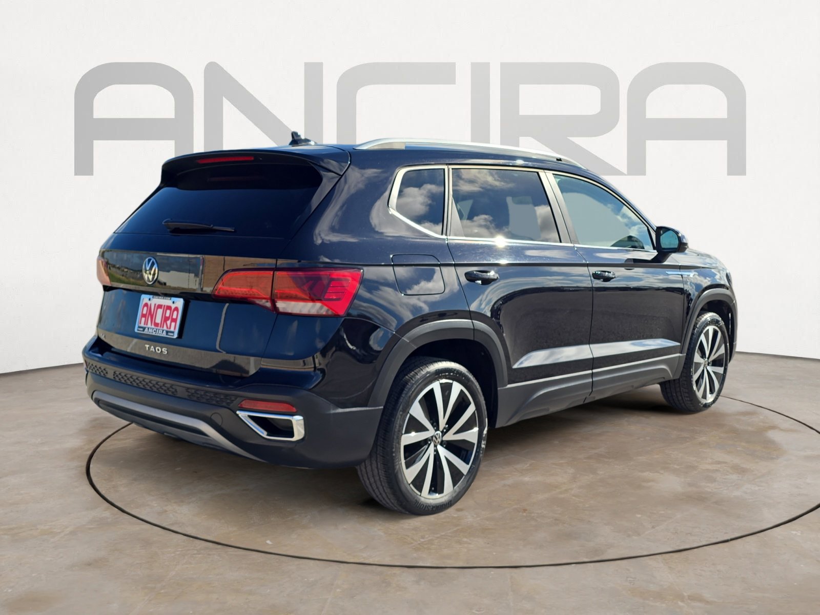2024 Volkswagen Taos SE photo 10