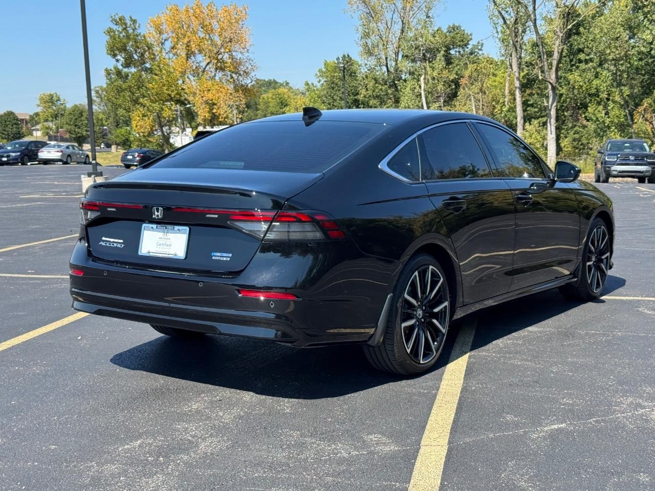 2025 Honda Accord Hybrid Touring photo 2