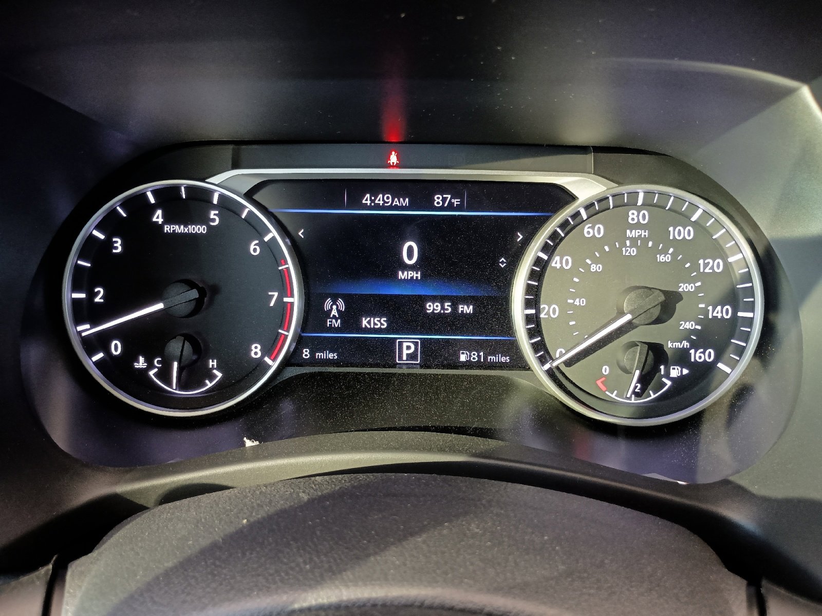 2025 Nissan Sentra SV photo 14