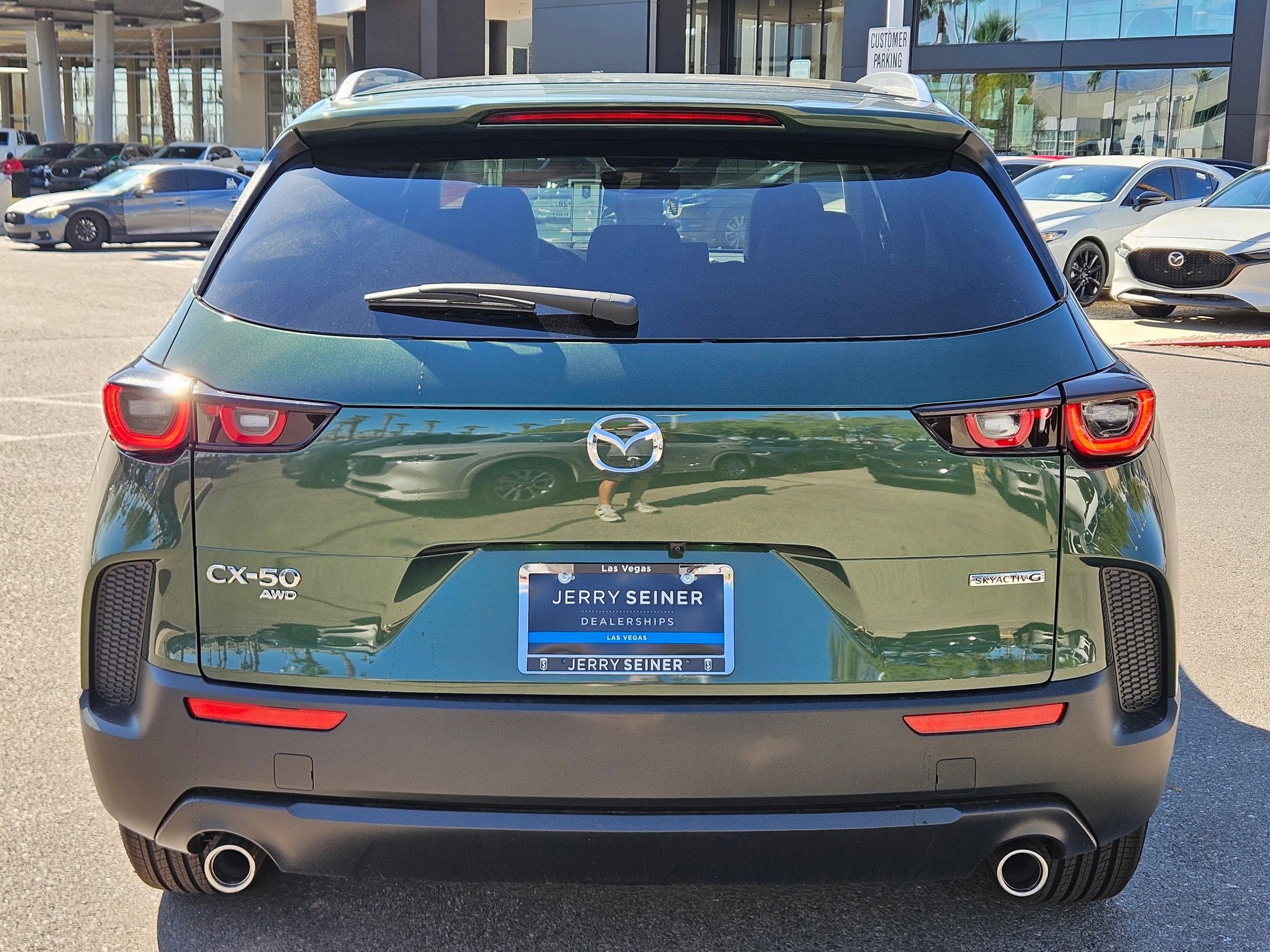 2025 Mazda CX-50 2.5 Select photo 3