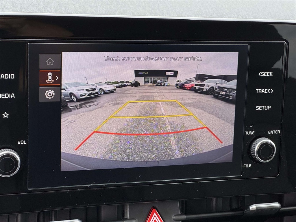 2024 Kia Sportage Hybrid LX photo 4
