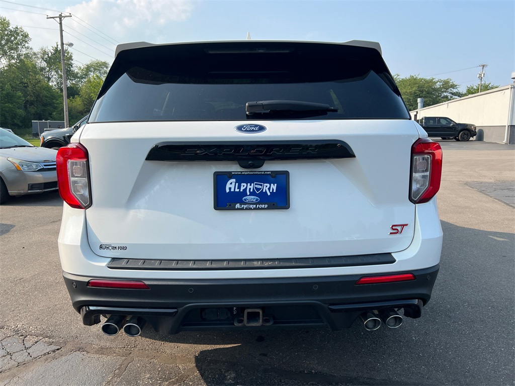 2022 Ford Explorer ST photo 40