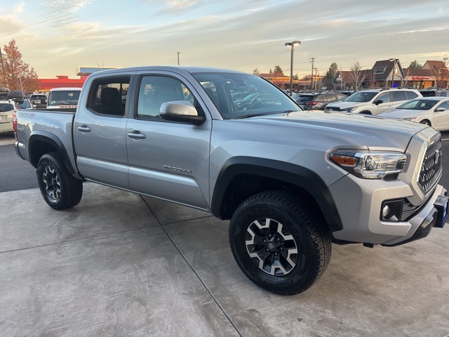2018 Toyota Tacoma SR5 TRD Pro Sport photo 3