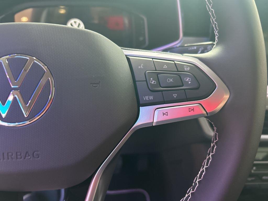 2025 Volkswagen Taos SEL photo 13