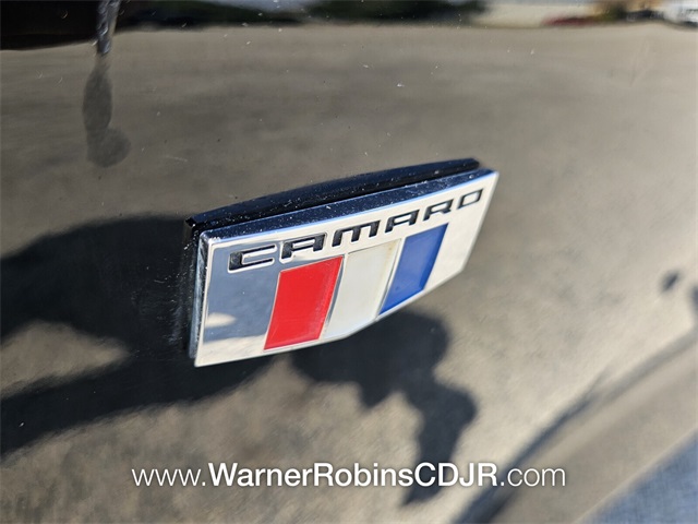 2018 Chevrolet Camaro 1LT photo 16