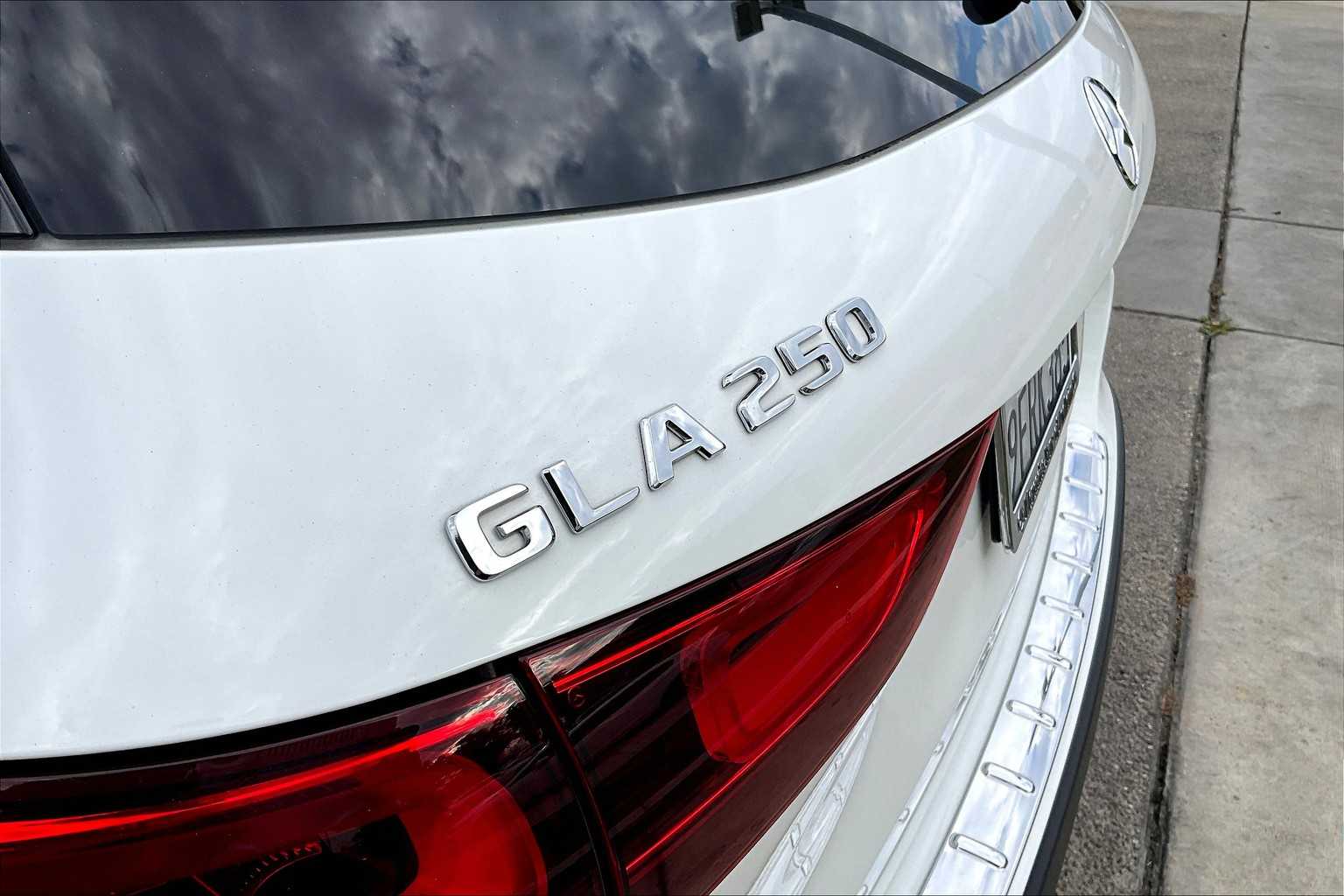 2023 Mercedes Benz GLA 250 photo 9