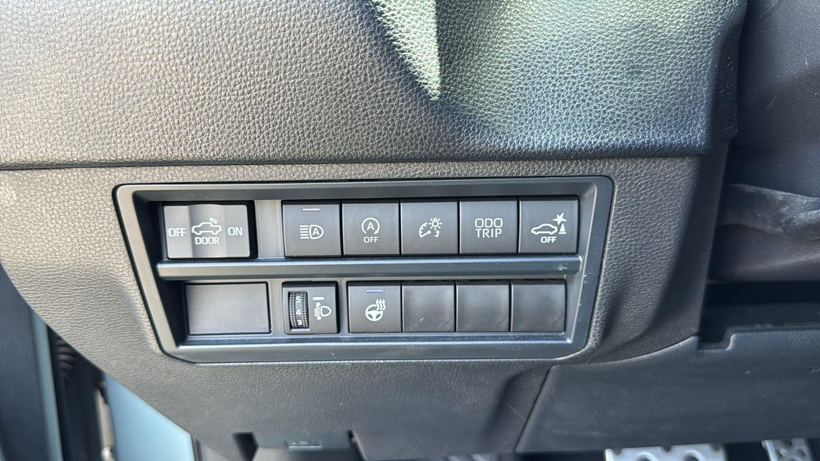 2024 Toyota Tundra SR5 CrewMax photo 13