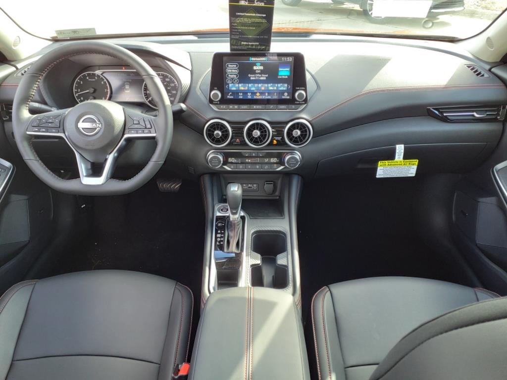 2025 Nissan Sentra SR photo 4