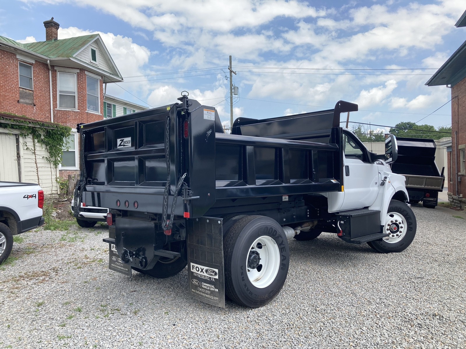 2024 Ford F-750 SuperCab photo 2
