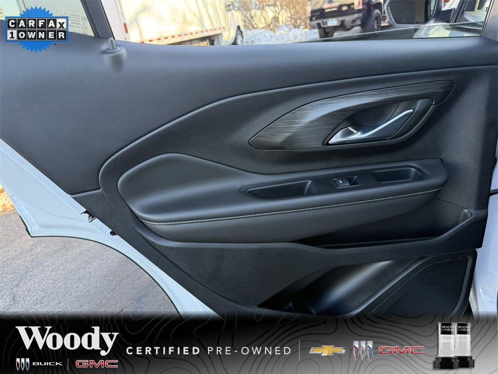 2023 GMC TERRAIN - Image 28