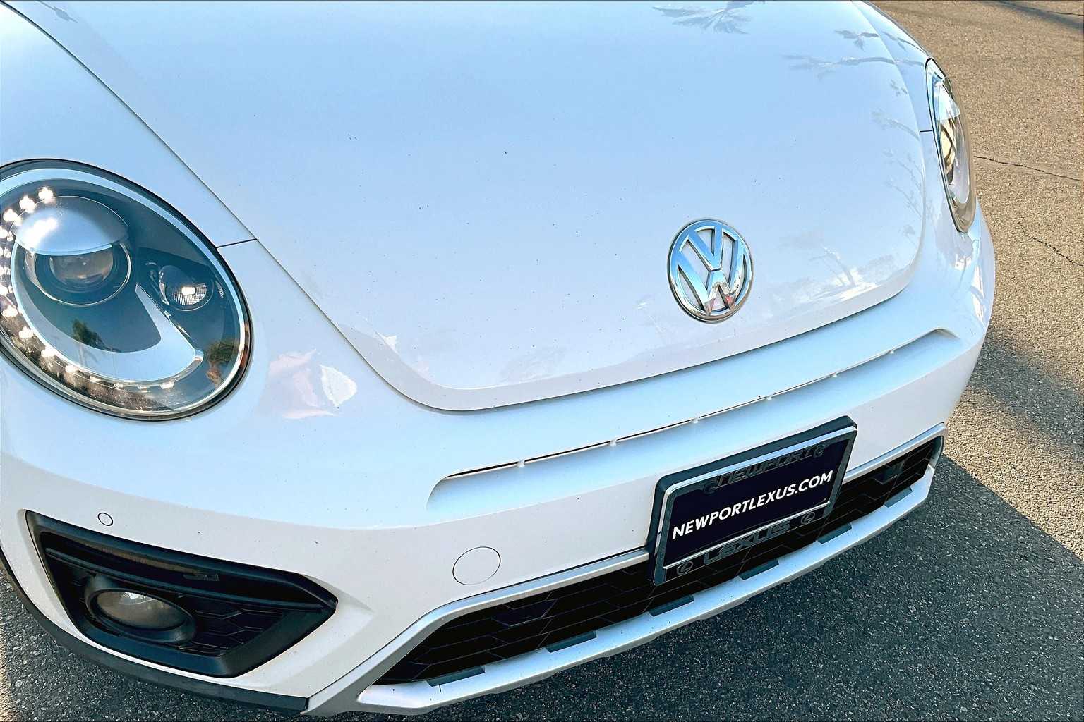 2018 Volkswagen Beetle Dune photo 26