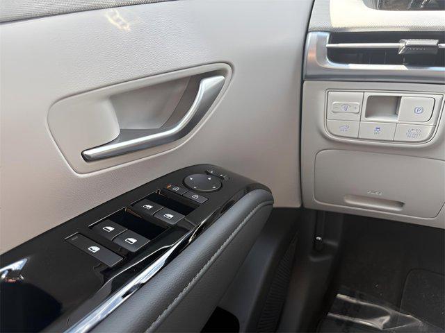 2025 Hyundai Tucson Hybrid Limited photo 13