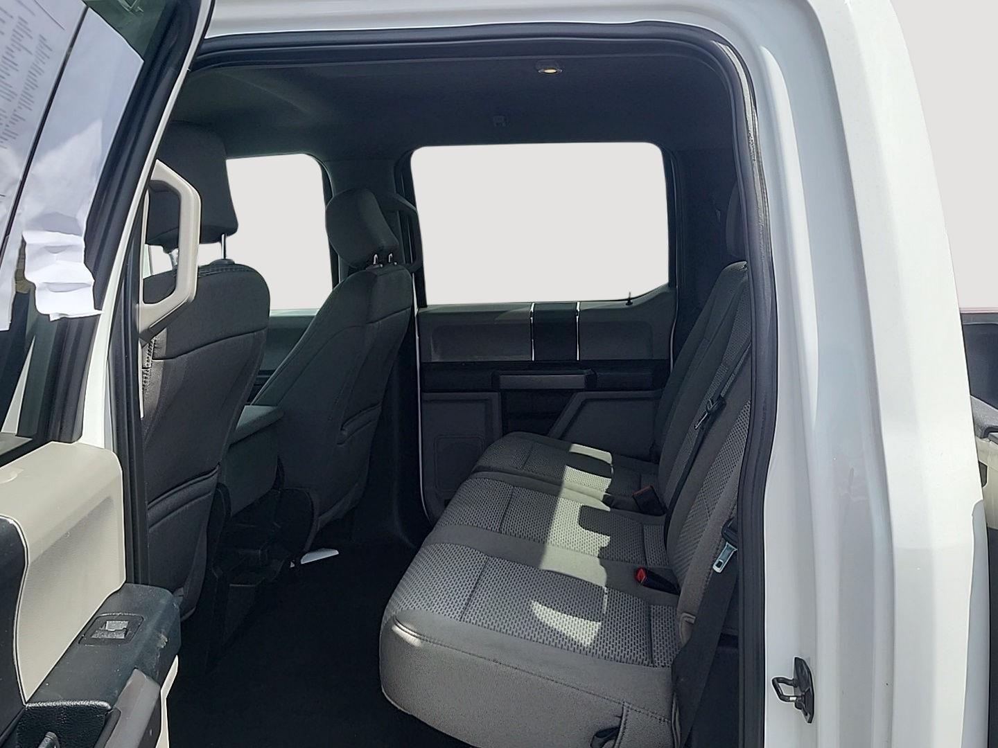 2020 Ford F-250 XLT photo 16