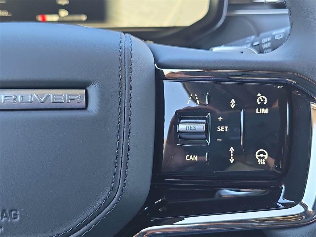 2025 Land Rover Range Rover Sport SE photo 17