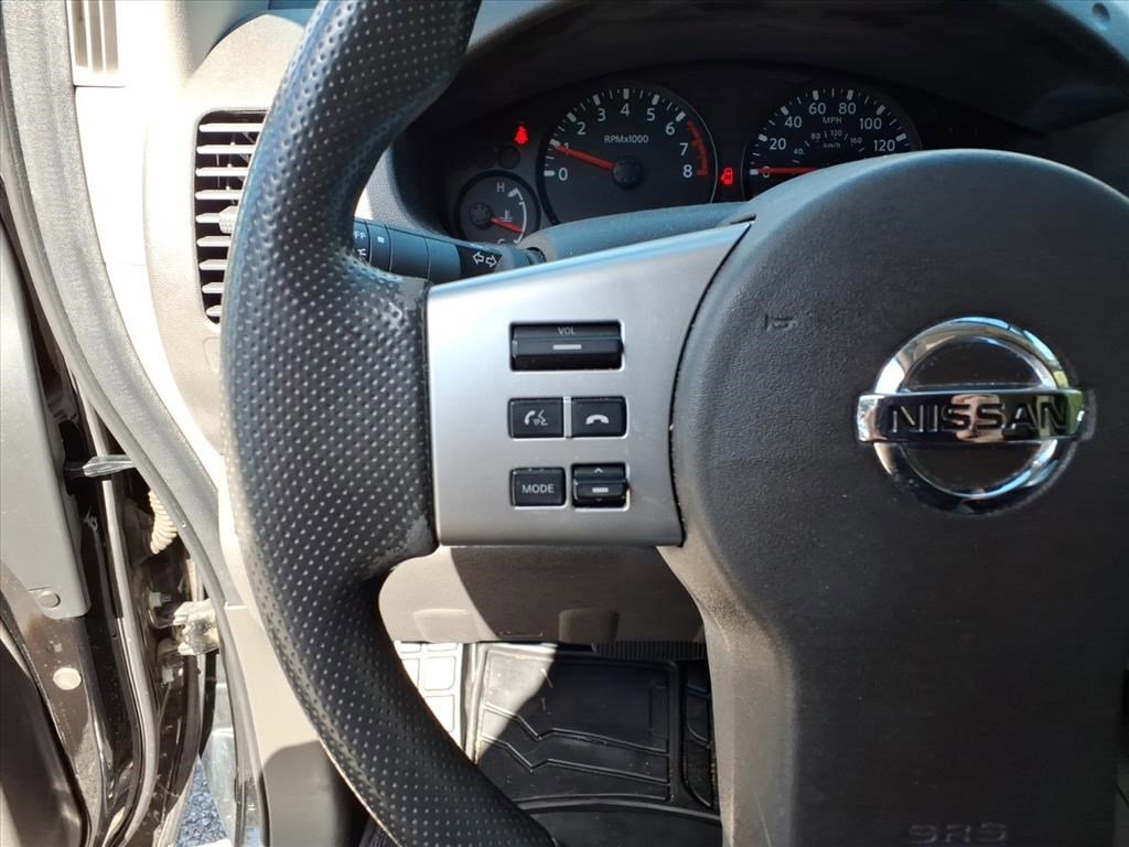 2016 Nissan Frontier S photo 12