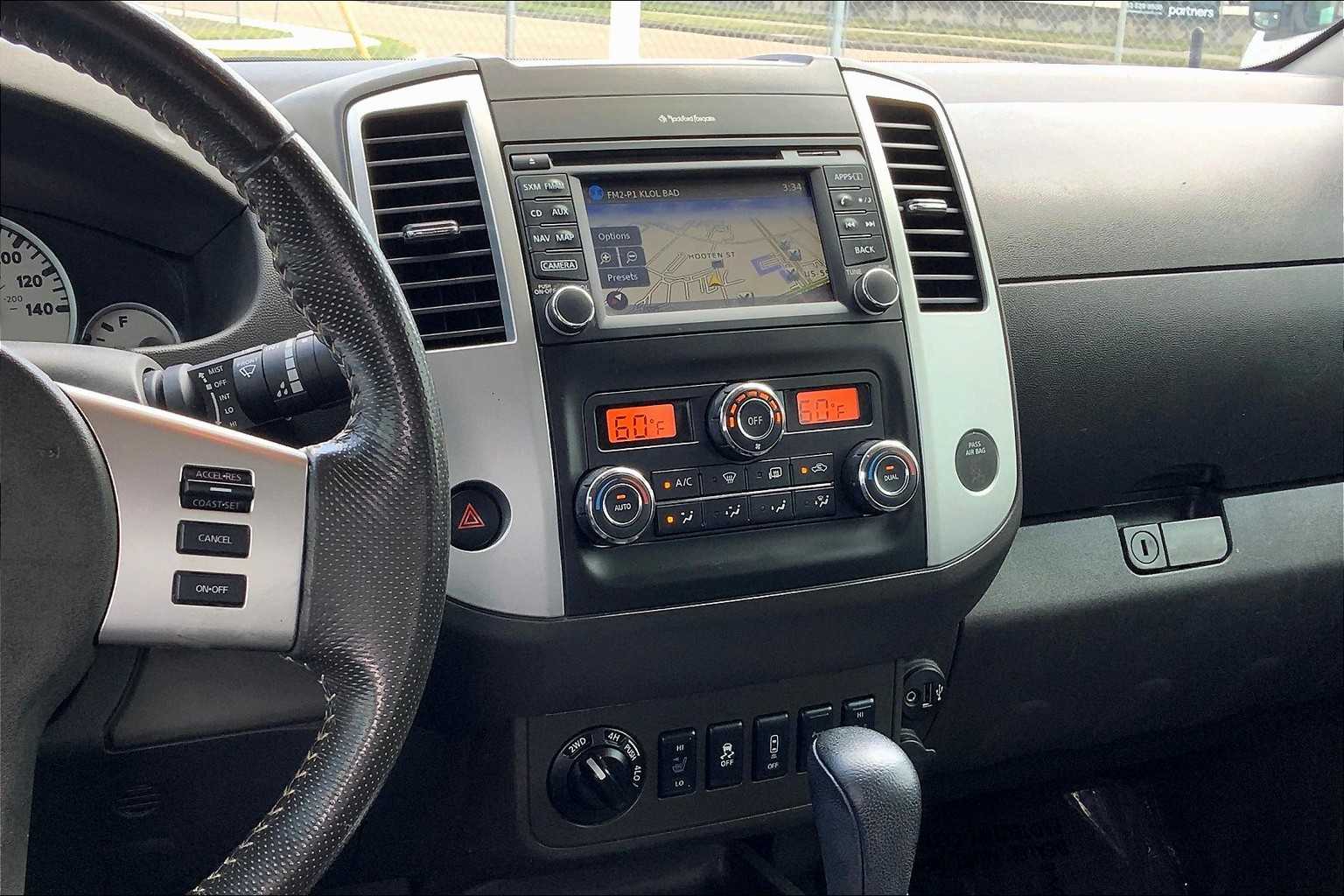 2021 Nissan Frontier PRO-4X photo 16