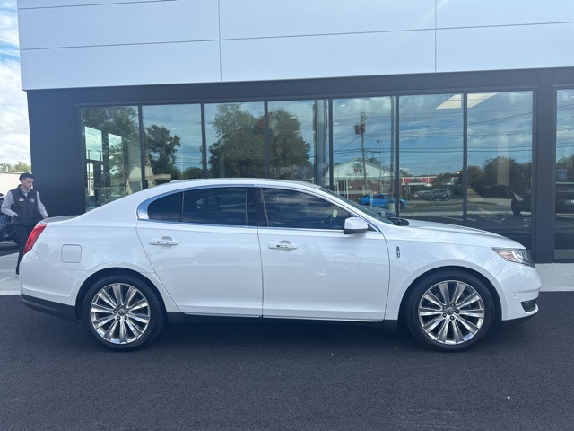 2013 Lincoln MKS EcoBoost photo 2