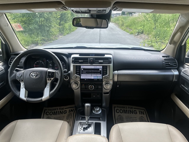 2022 Toyota 4Runner SR5 Premium photo 25