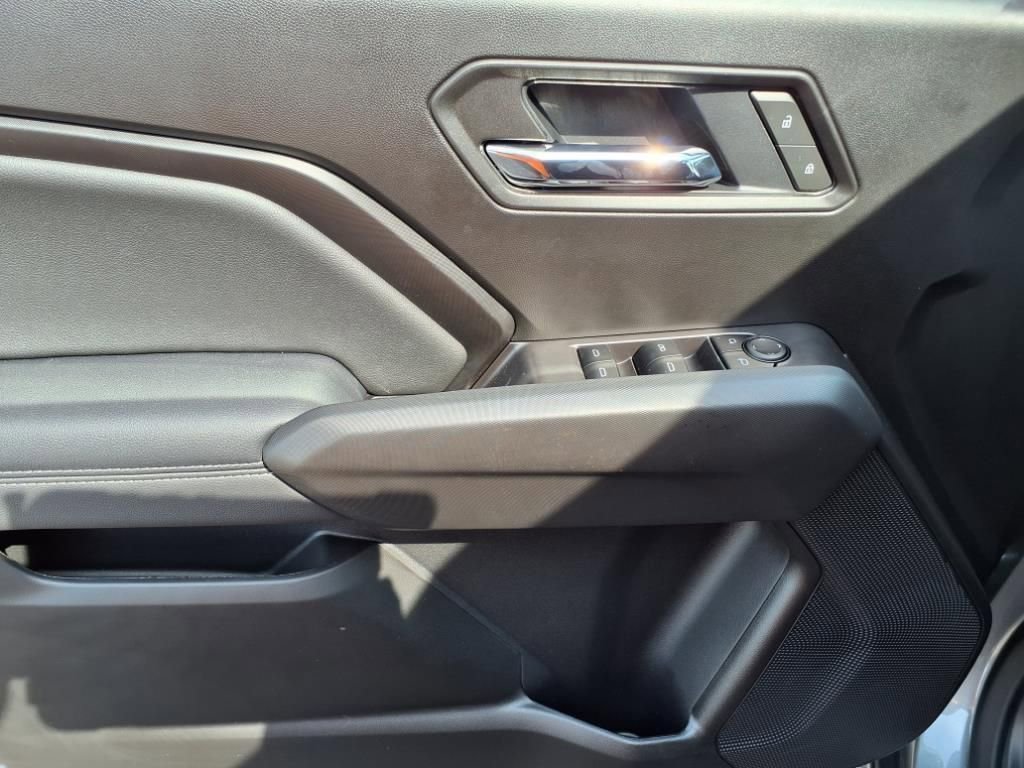 2026 Chevrolet Colorado LT photo 13