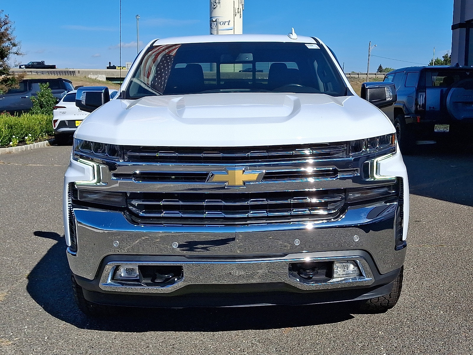 2021 Chevrolet Silverado 1500 LTZ photo 2