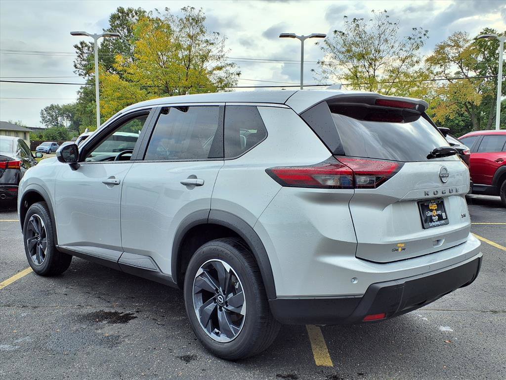 2024 Nissan Rogue SV photo 9