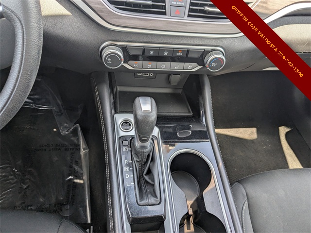 2023 Nissan Altima 2.5 SV photo 17