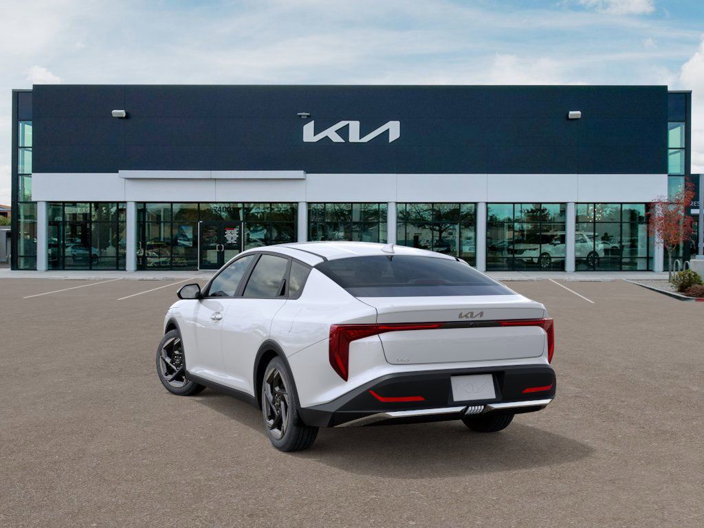 2025 Kia K4 EX photo 4