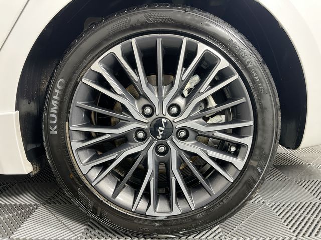 2023 Kia Forte GT-Line photo 10