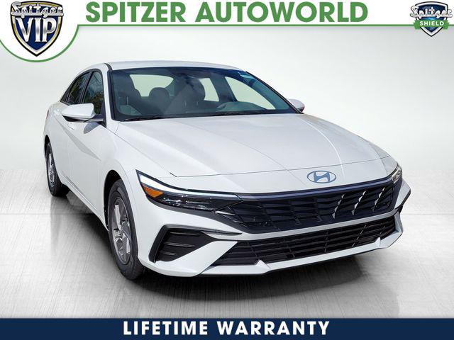 2025 Hyundai Elantra SE