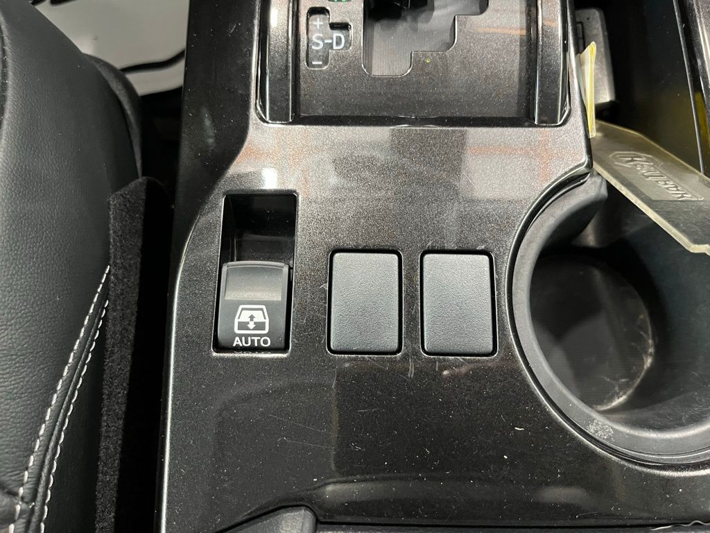 2020 Toyota 4Runner SR5 Premium photo 12