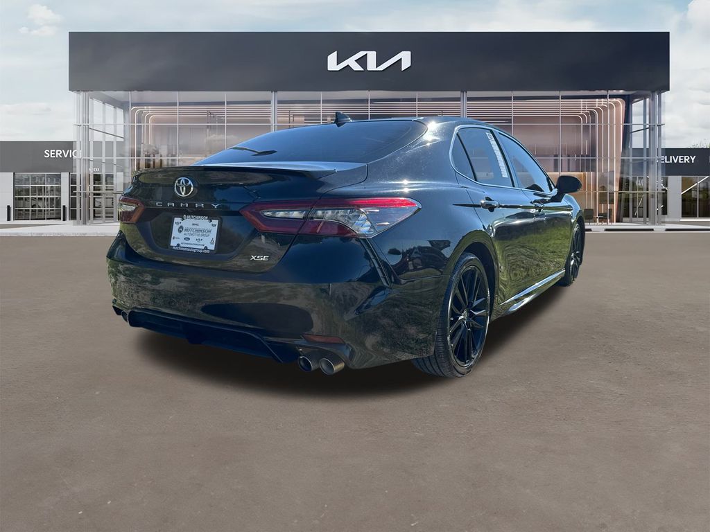 2021 Toyota Camry XSE photo 3