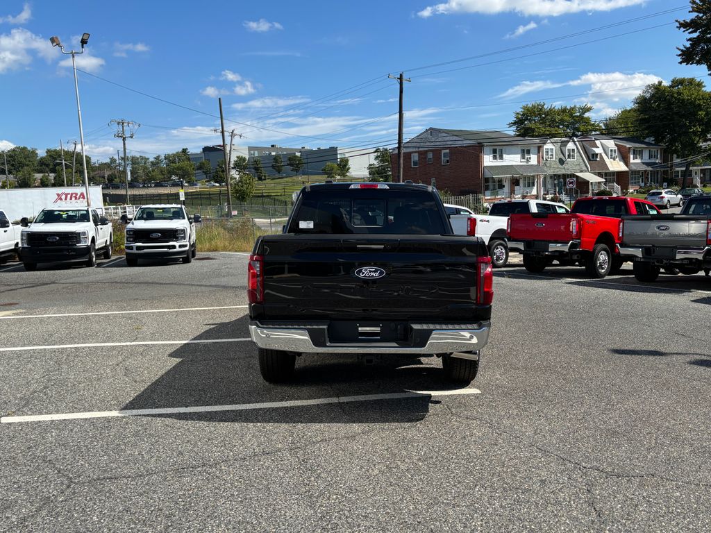 2024 Ford F-150 XLT photo 3
