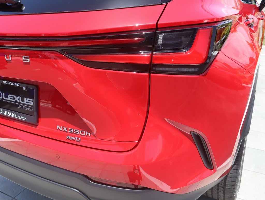 2025 Lexus NX 350h Premium photo 17
