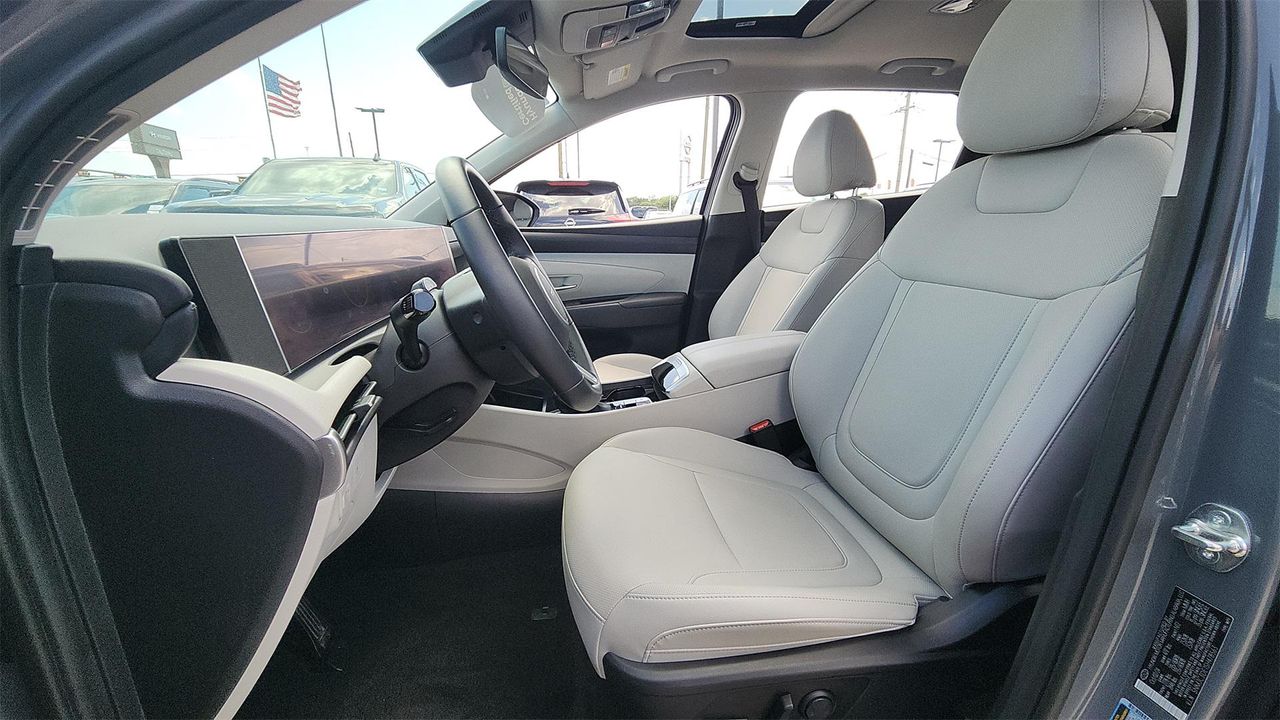 2025 Hyundai Tucson SEL Convenience photo 10