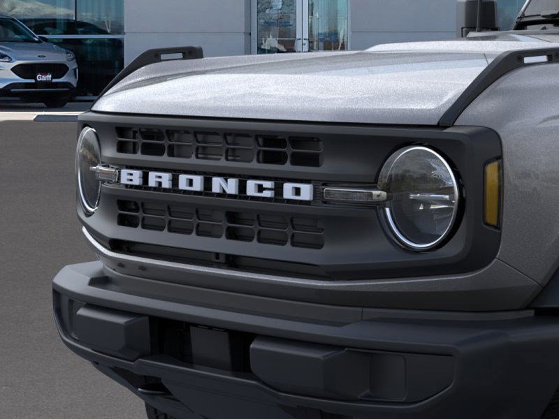 2025 Ford Bronco Base photo 15