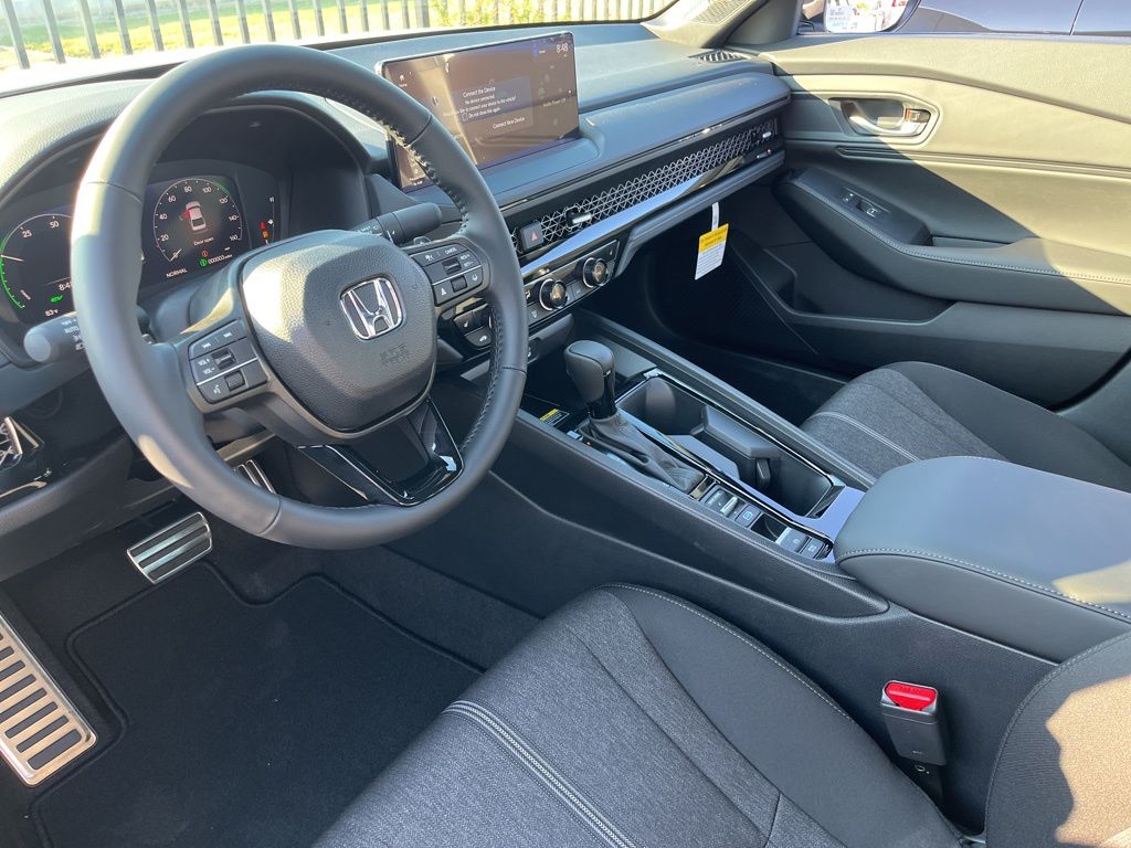 2025 Honda Accord Hybrid Sport photo 9
