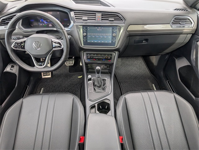 2024 Volkswagen Tiguan SE R-Line Black photo 3