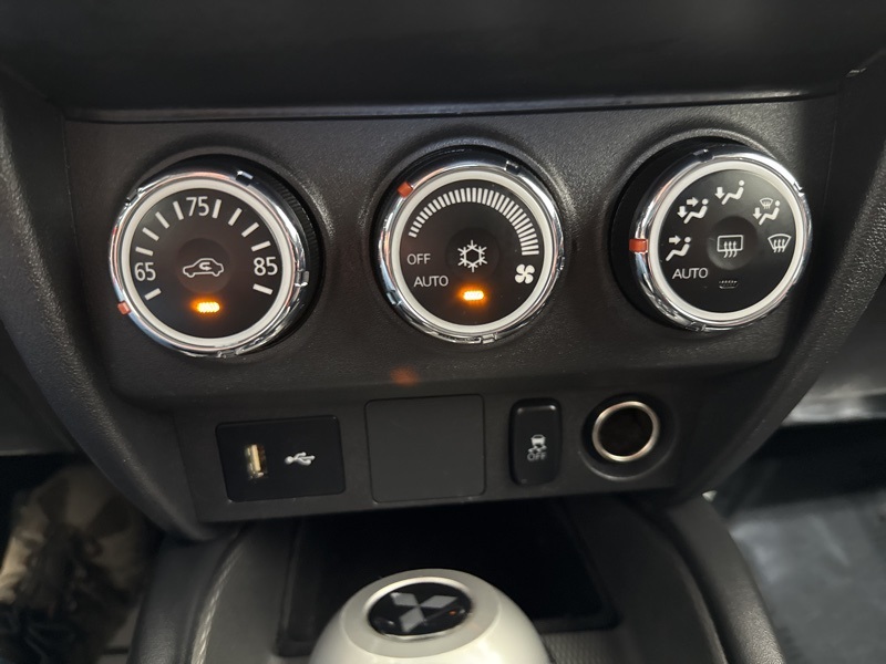 2019 Mitsubishi Outlander Sport ES photo 27