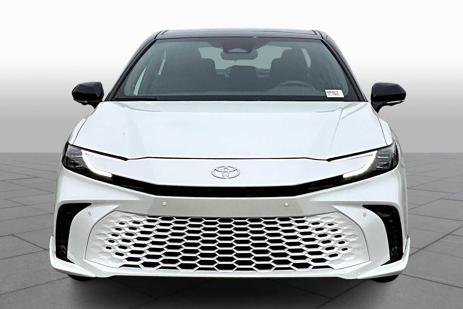2025 Toyota Camry XSE photo 3