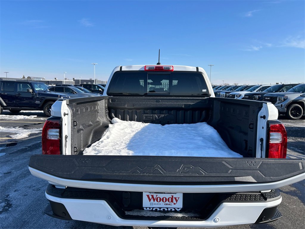 2026 GMC CANYON - Image 33