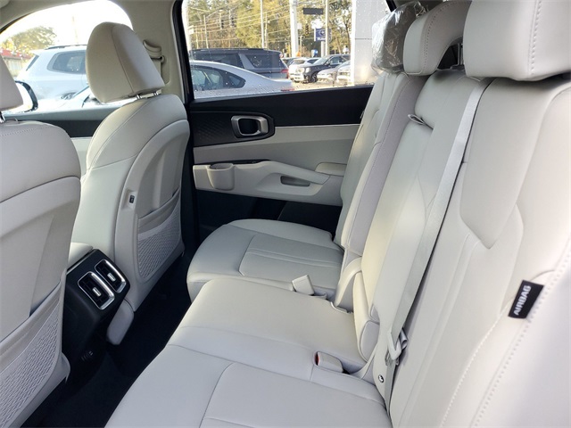 2025 Kia Sorento S photo 25