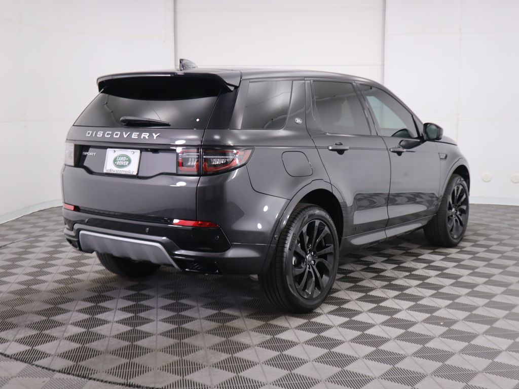 2025 Land Rover Discovery Sport S photo 2