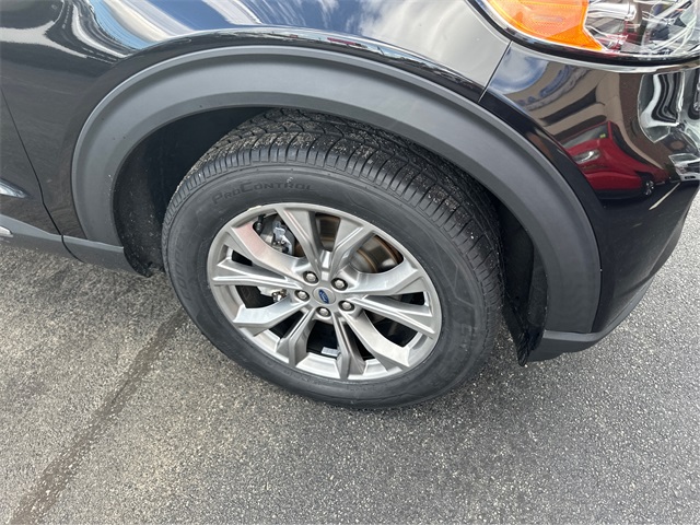 2023 Ford Explorer XLT photo 12