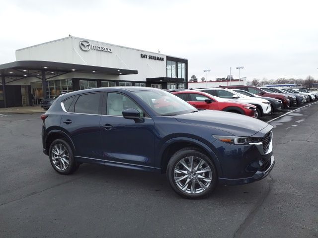 2025 Mazda CX-5 S Premium Plus package's photo