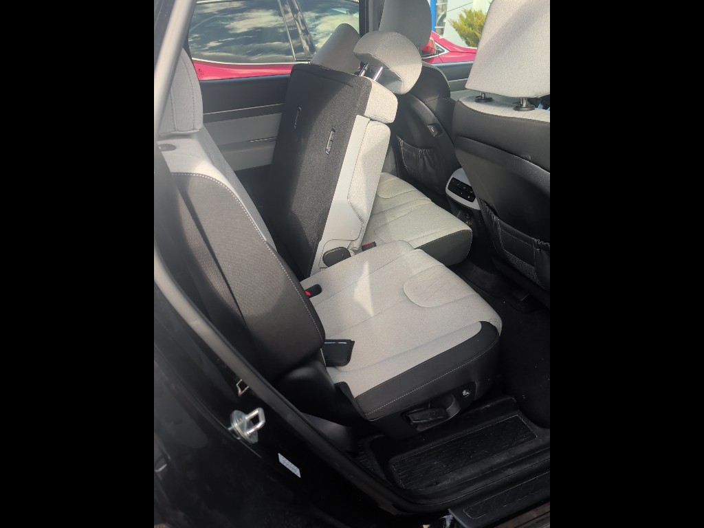 2022 Hyundai Palisade SE photo 3