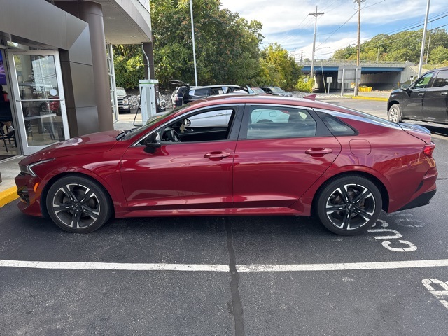 2021 Kia K5 GT-Line photo 2