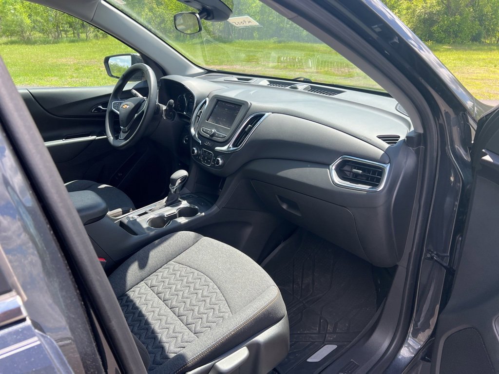 2023 Chevrolet Equinox LT photo 8
